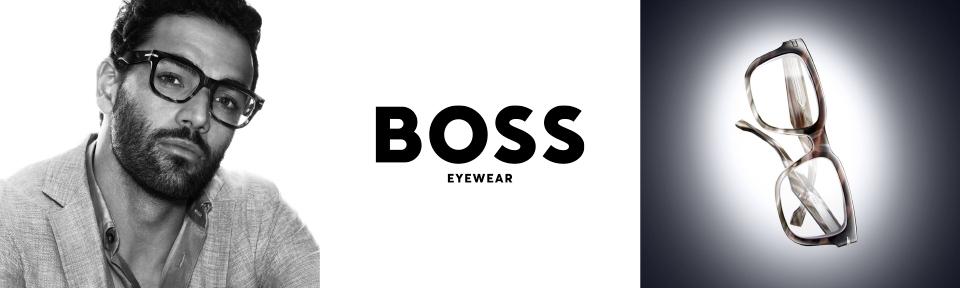 Ein Mann trägt eine BOSS Brille.