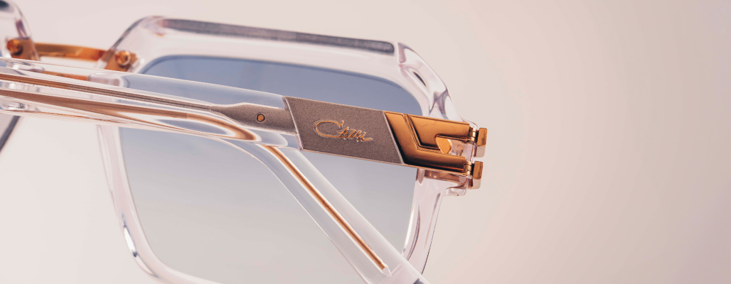 Eine Nahaufnahme einer Cazal Sonnenbrille.